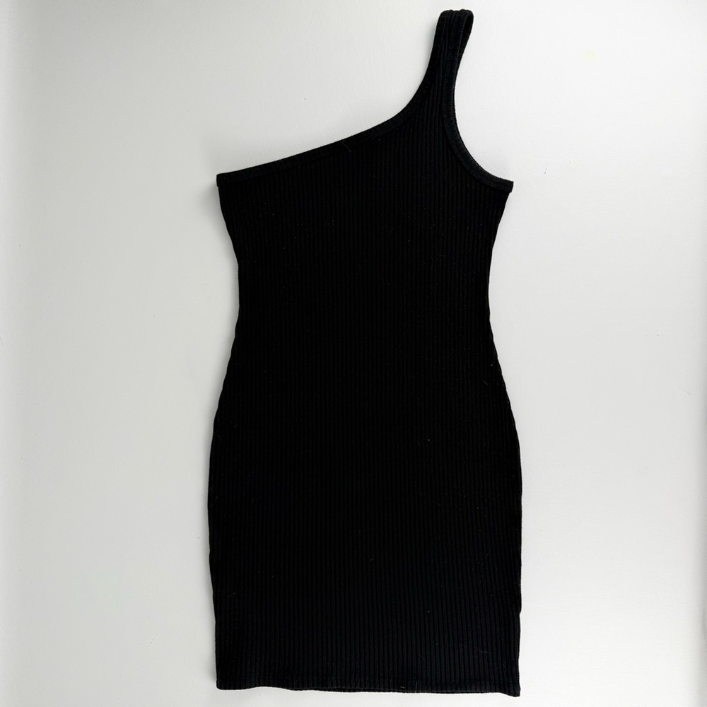 Kendall & Kylie Black Ribbed One-Shoulder Bodycon Dress